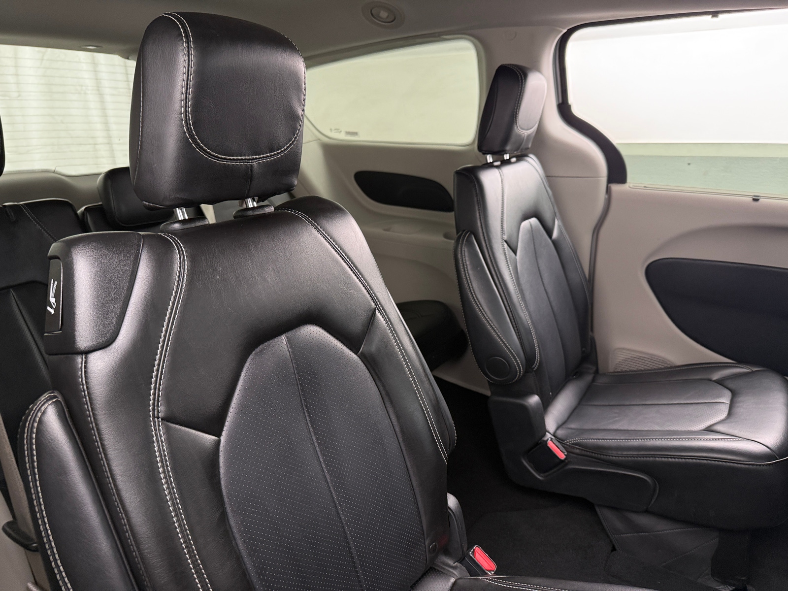 Thumbnail: 2024 Chrysler Pacifica - 5