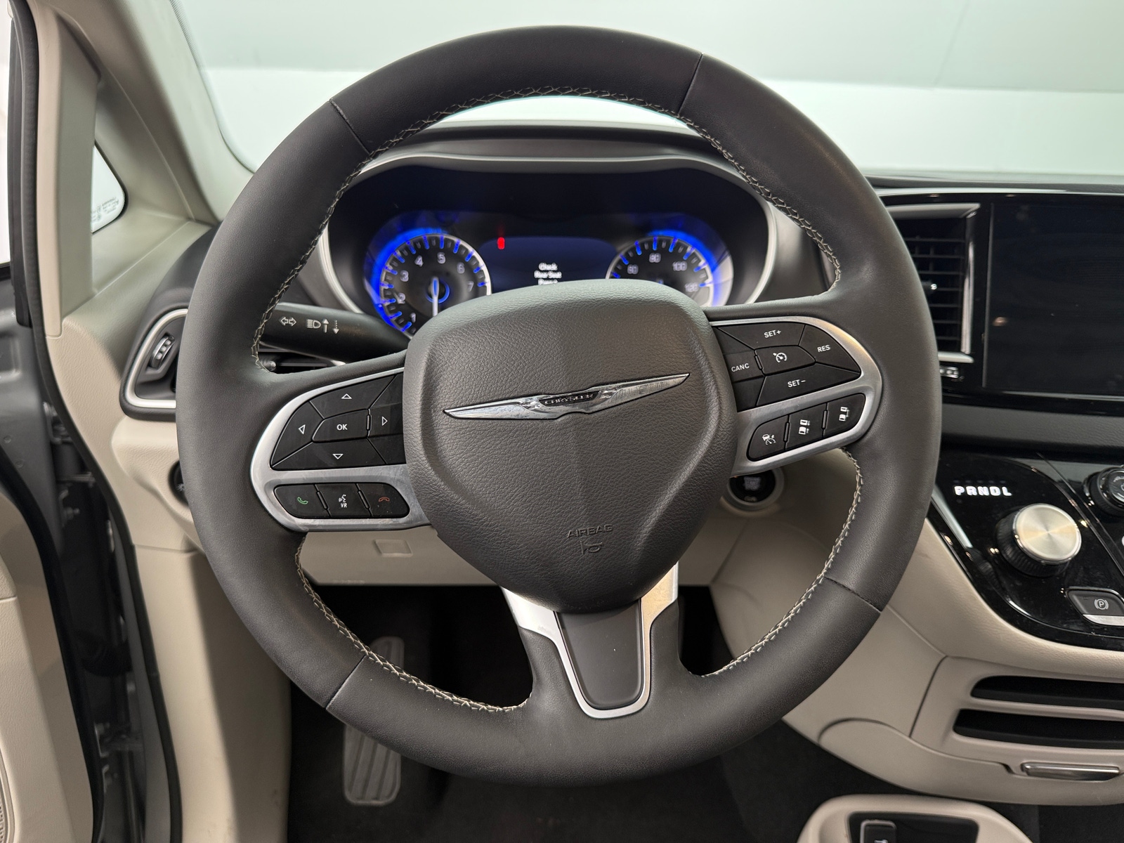 Thumbnail: 2024 Chrysler Pacifica - 4