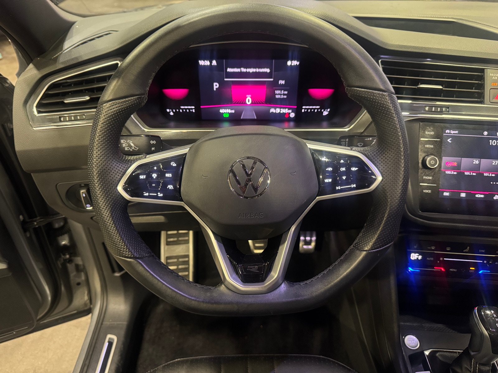 Thumbnail: 2023 Volkswagen Tiguan - 4