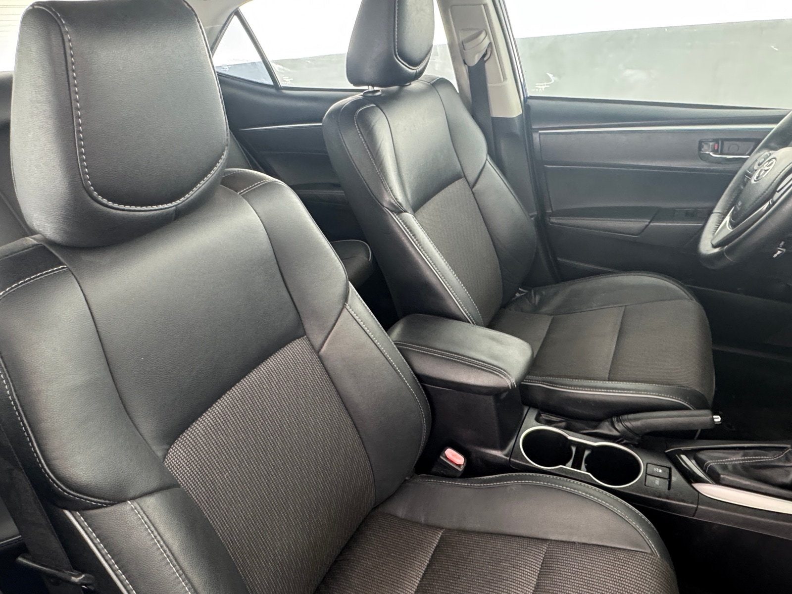 Thumbnail: 2014 Toyota Corolla - 2