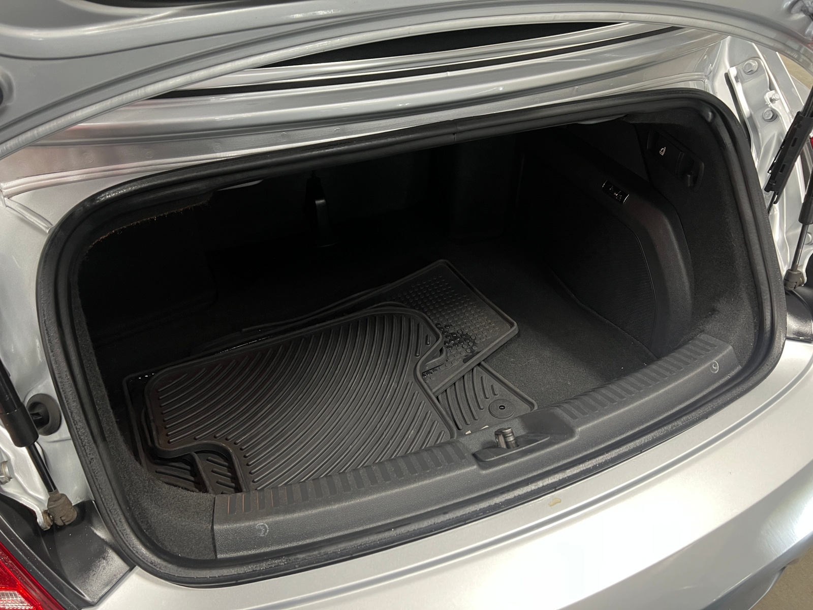 Thumbnail: 2013 Volkswagen Beetle - 6