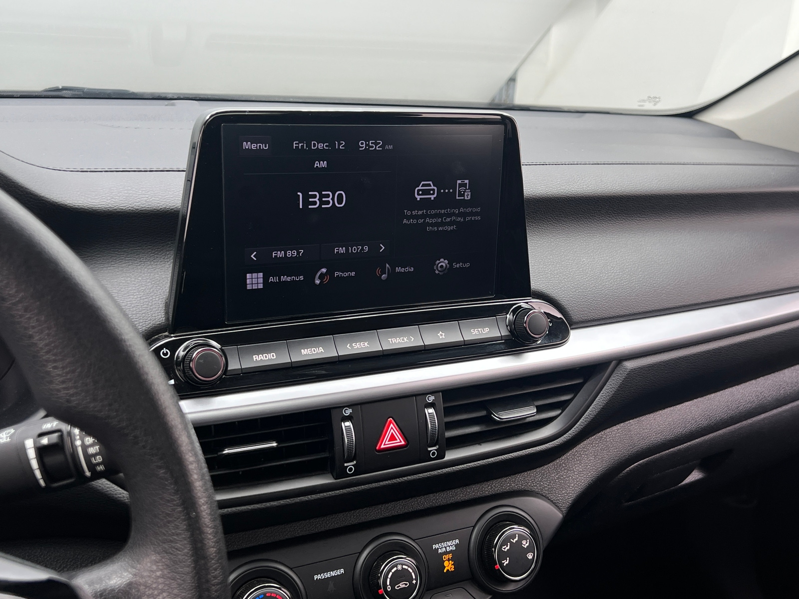 Thumbnail: 2024 Kia Forte - 4