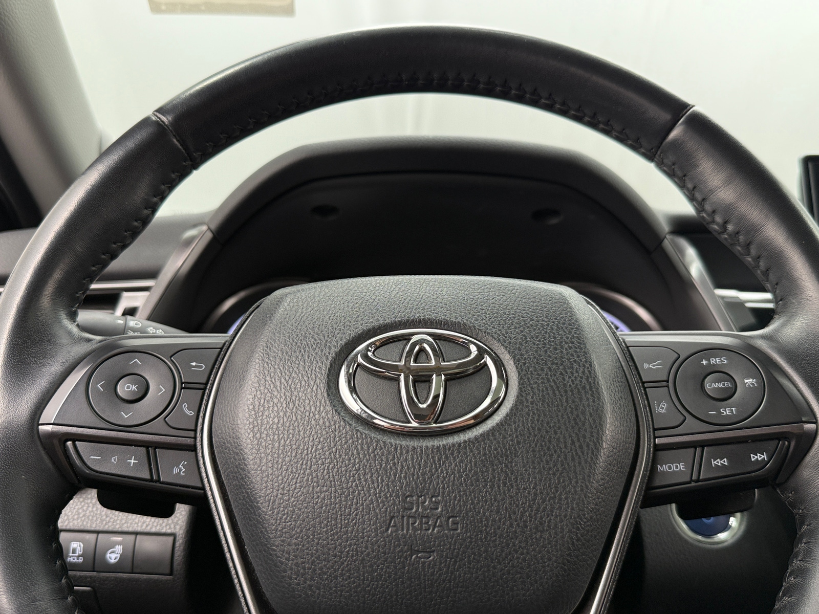 Thumbnail: 2021 Toyota Camry - 4