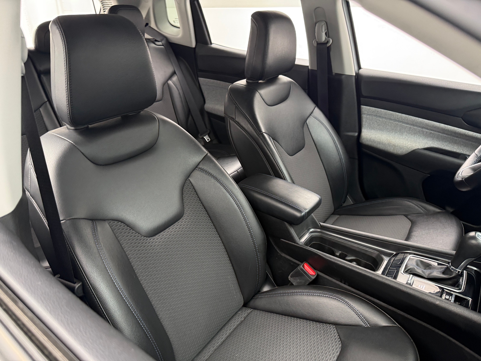 Thumbnail: 2022 Jeep Compass - 2