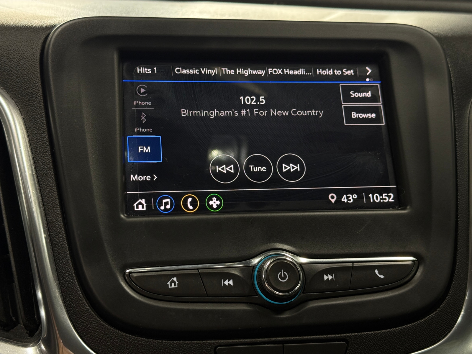 Thumbnail: 2024 Chevrolet Equinox - 4