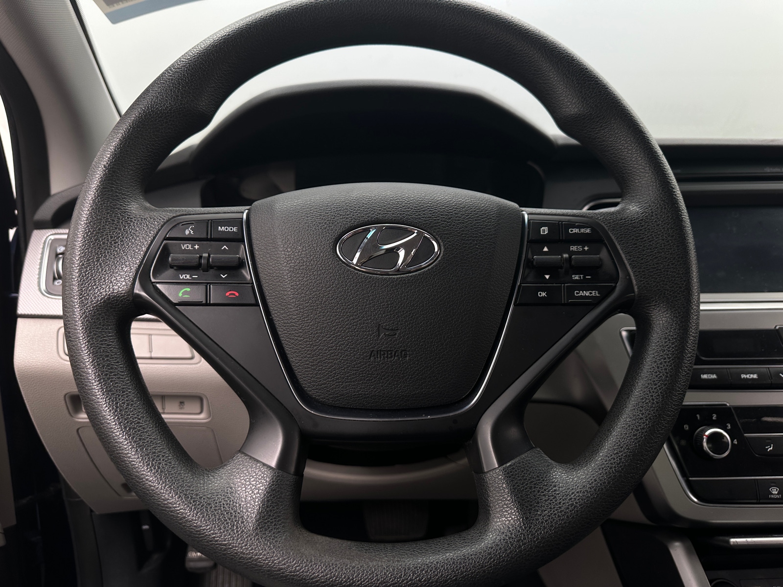 Thumbnail: 2016 Hyundai Sonata - 5