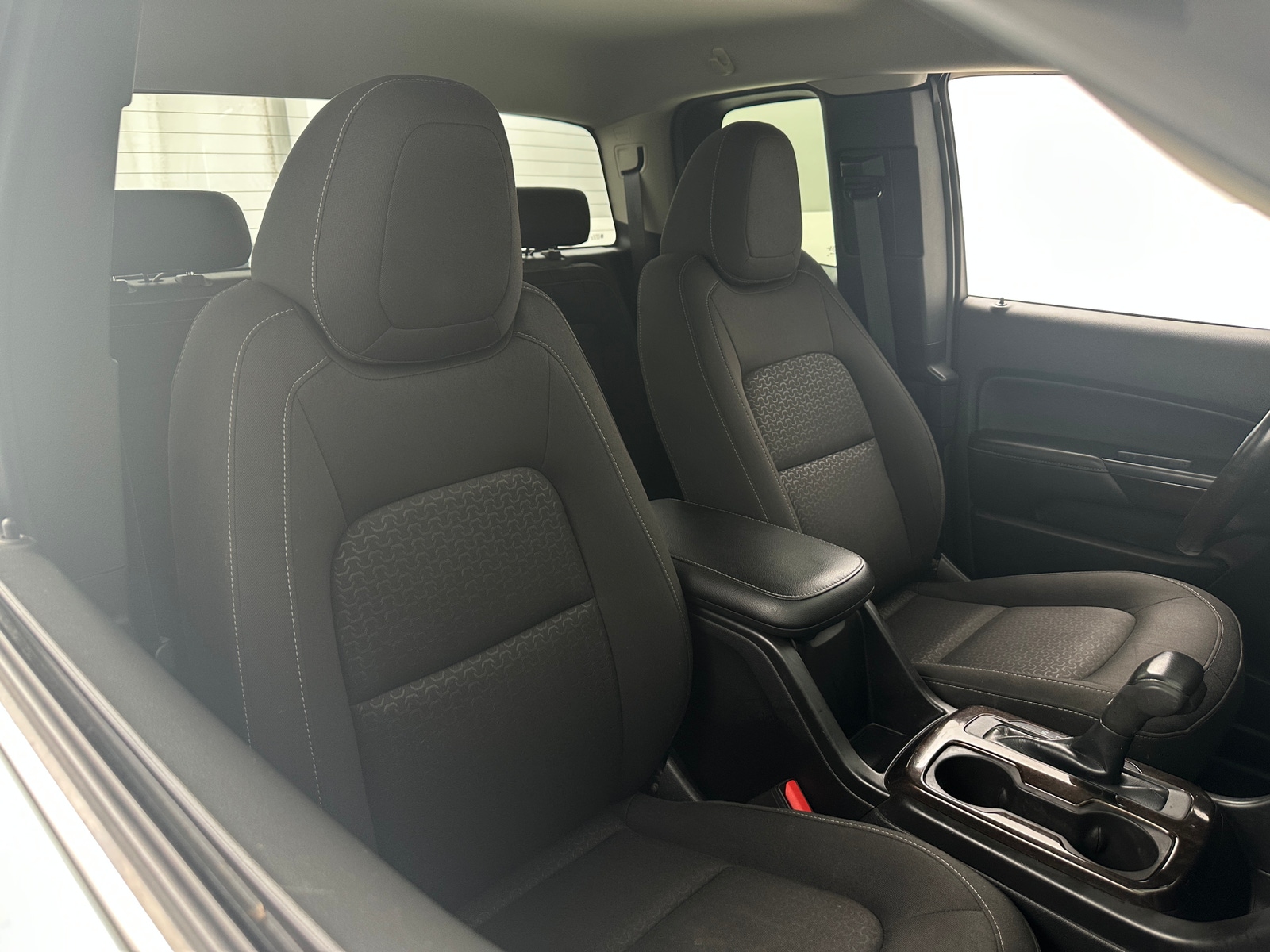 Thumbnail: 2015 GMC Canyon - 2