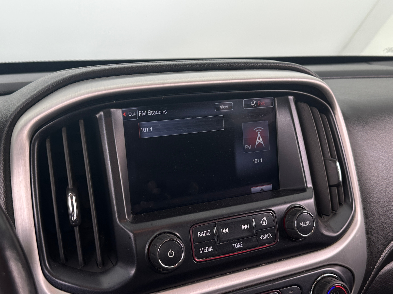 Thumbnail: 2015 GMC Canyon - 4