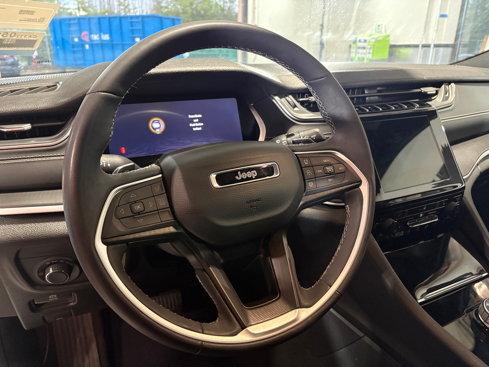 Thumbnail: 2024 Jeep Grand Cherokee L - 4