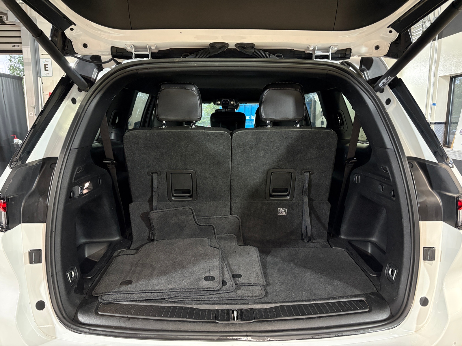 Thumbnail: 2024 Jeep Grand Cherokee L - 6