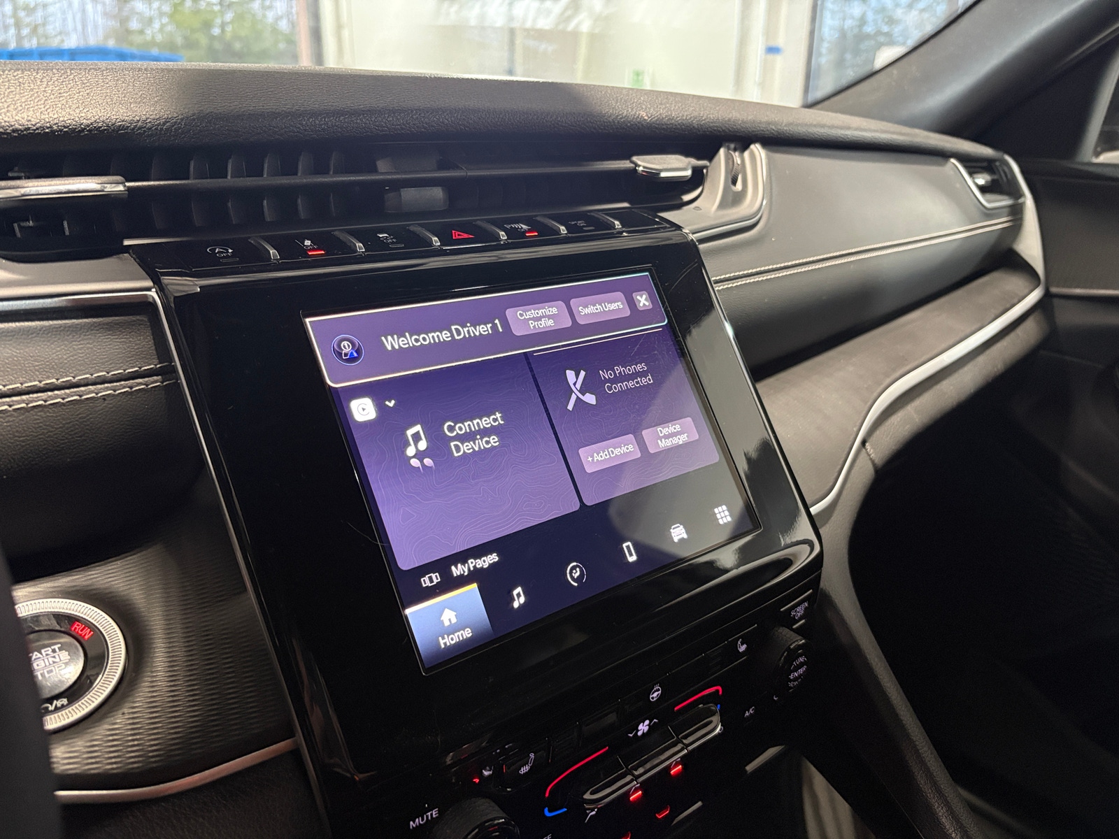 Thumbnail: 2024 Jeep Grand Cherokee L - 3