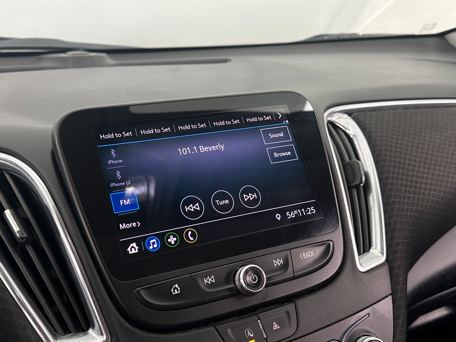 Thumbnail: 2020 Chevrolet Malibu - 4