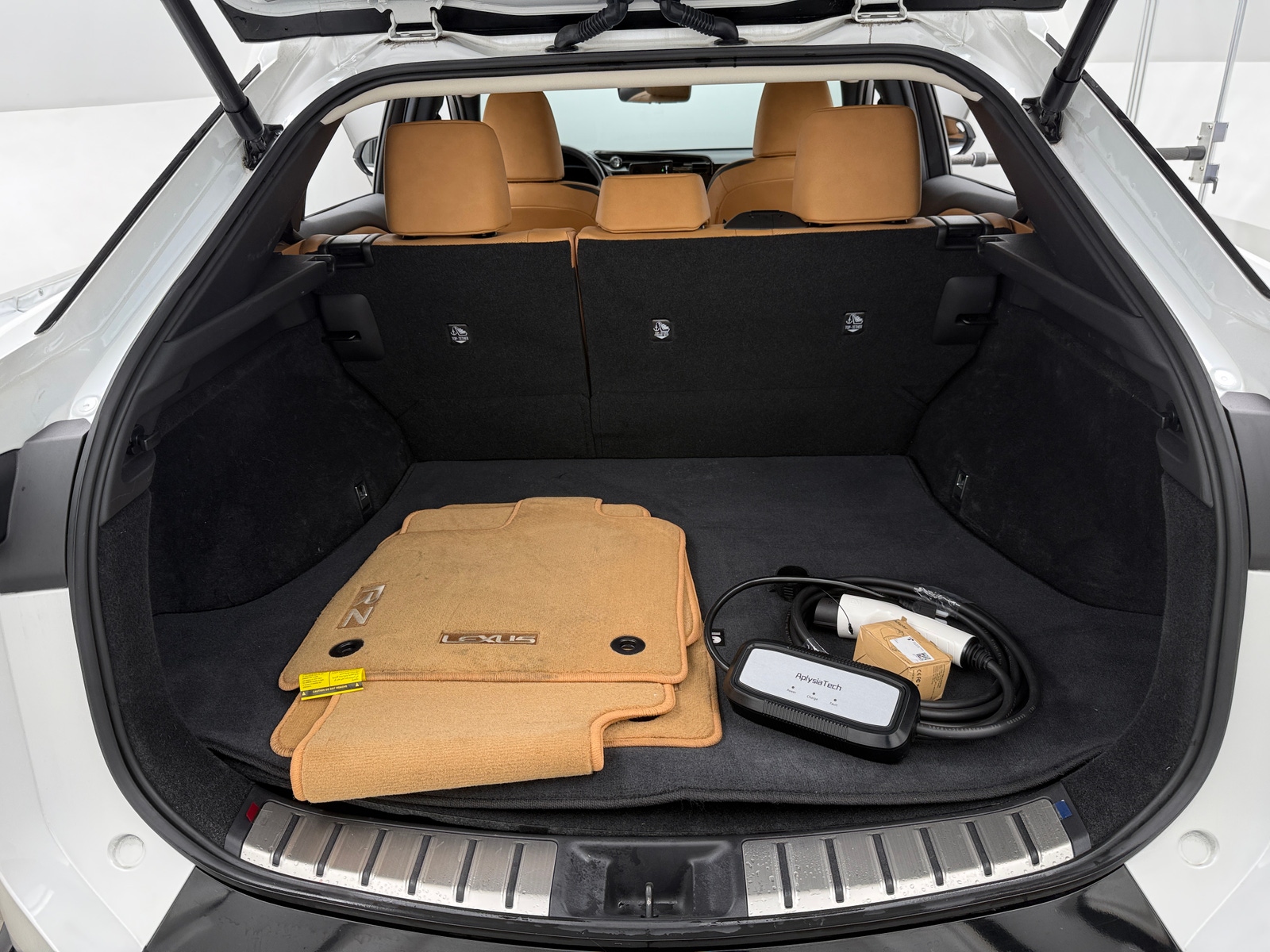 Thumbnail: 2023 Lexus RZ - 7