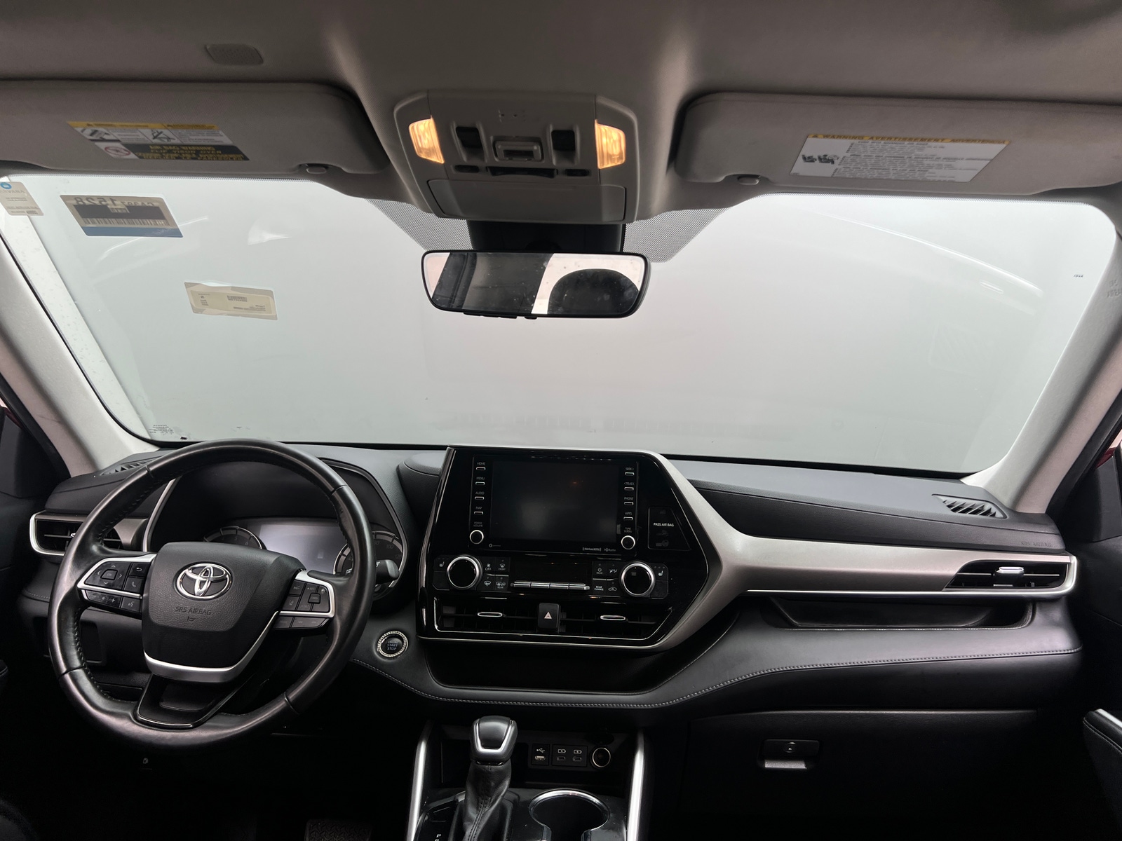 Thumbnail: 2022 Toyota Highlander - 2