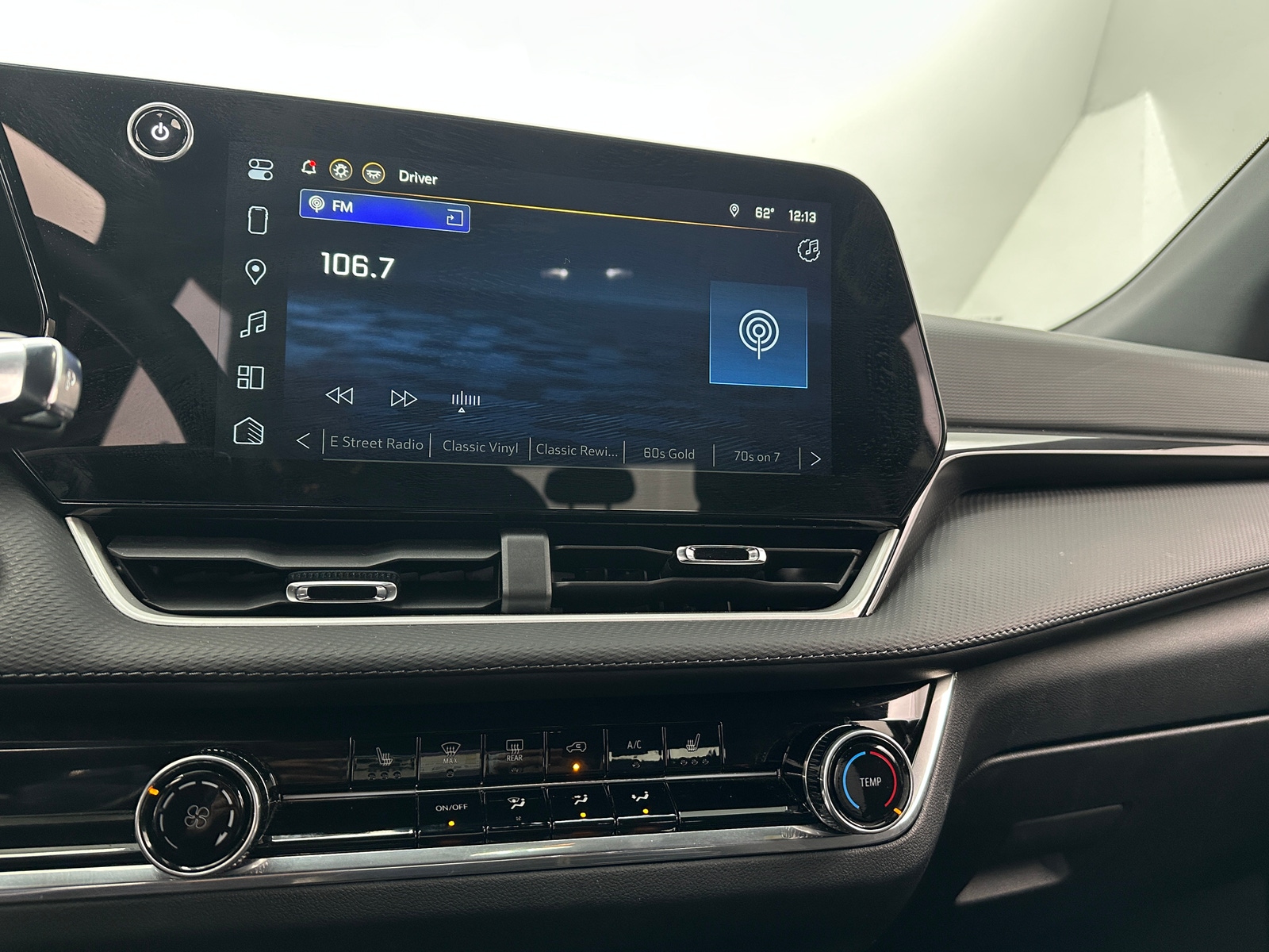 Thumbnail: 2025 Chevrolet Equinox - 4