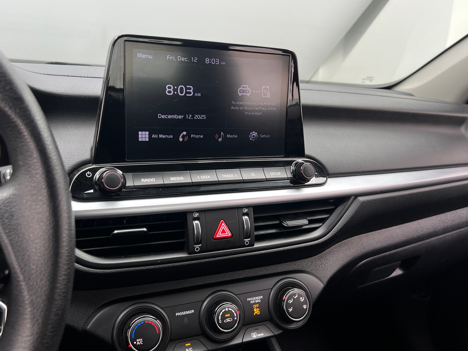 Thumbnail: 2024 Kia Forte - 4