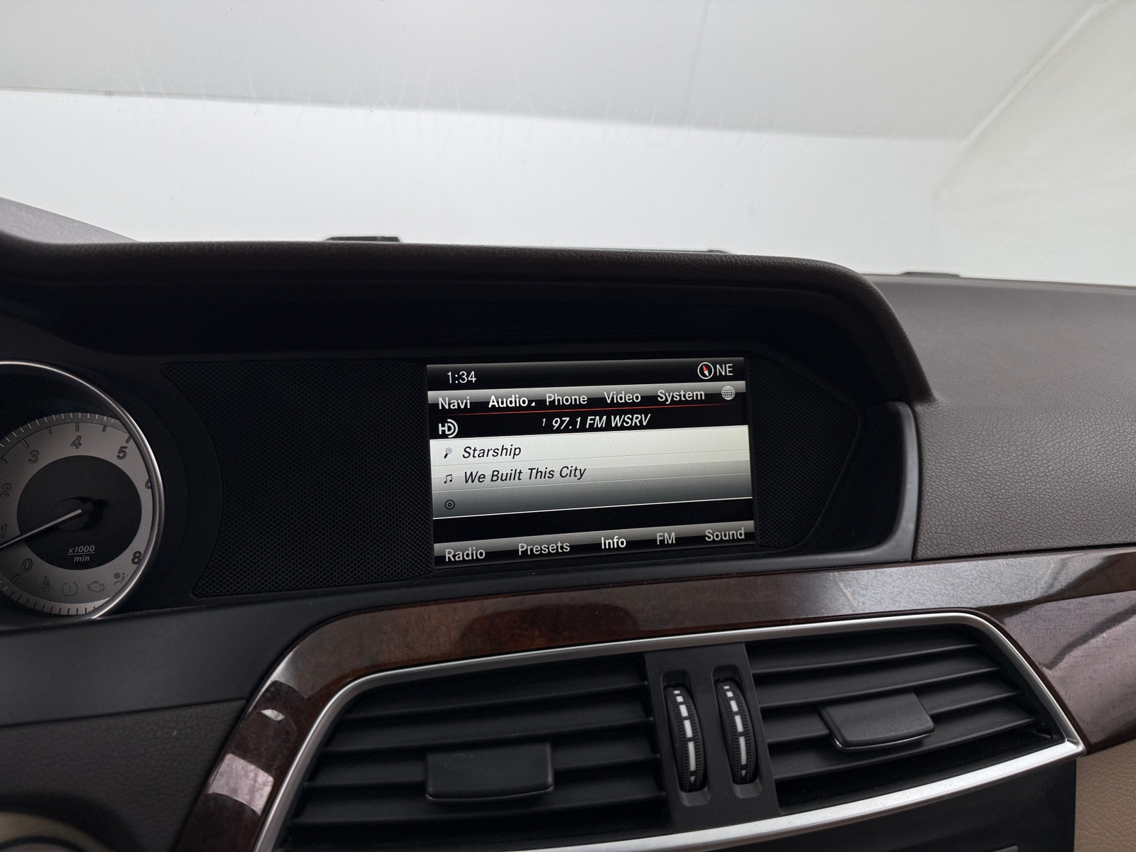 Thumbnail: 2014 Mercedes-Benz C-Class - 3