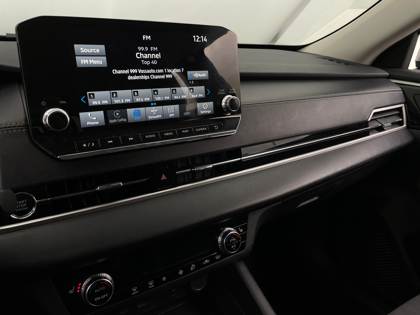 Thumbnail: 2024 Mitsubishi Outlander - 3