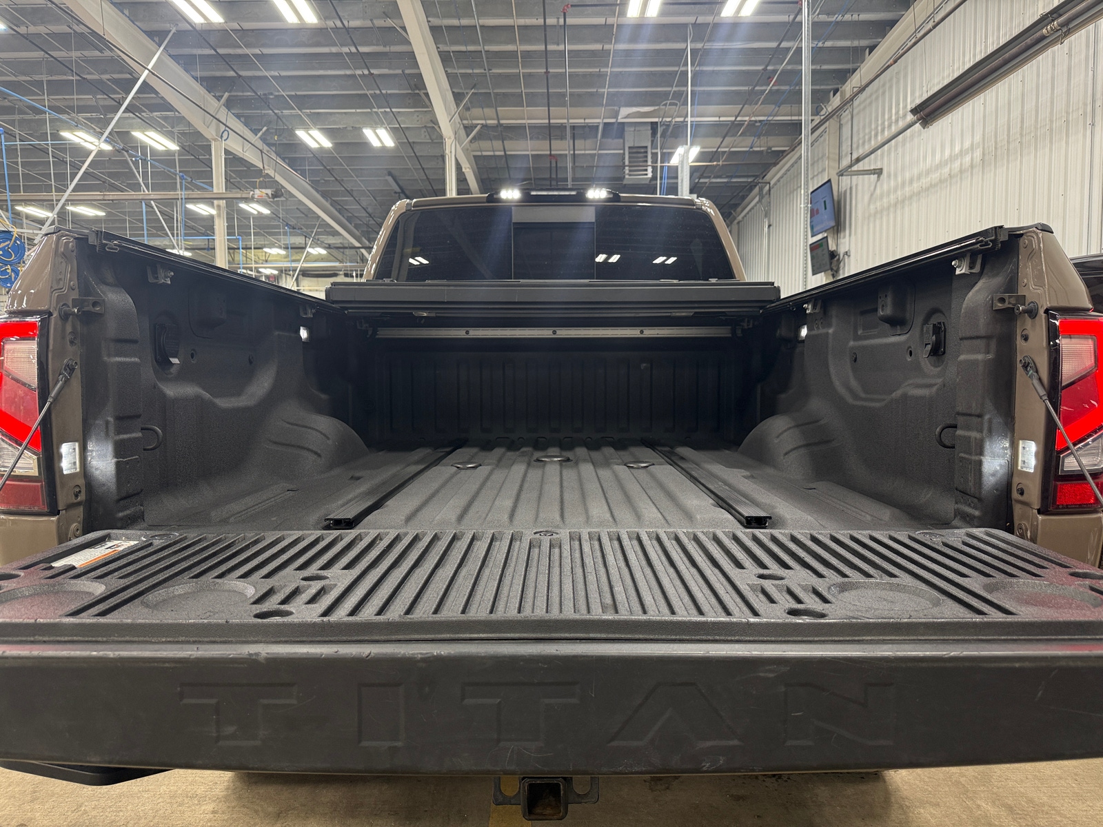 Thumbnail: 2021 Nissan Titan - 7