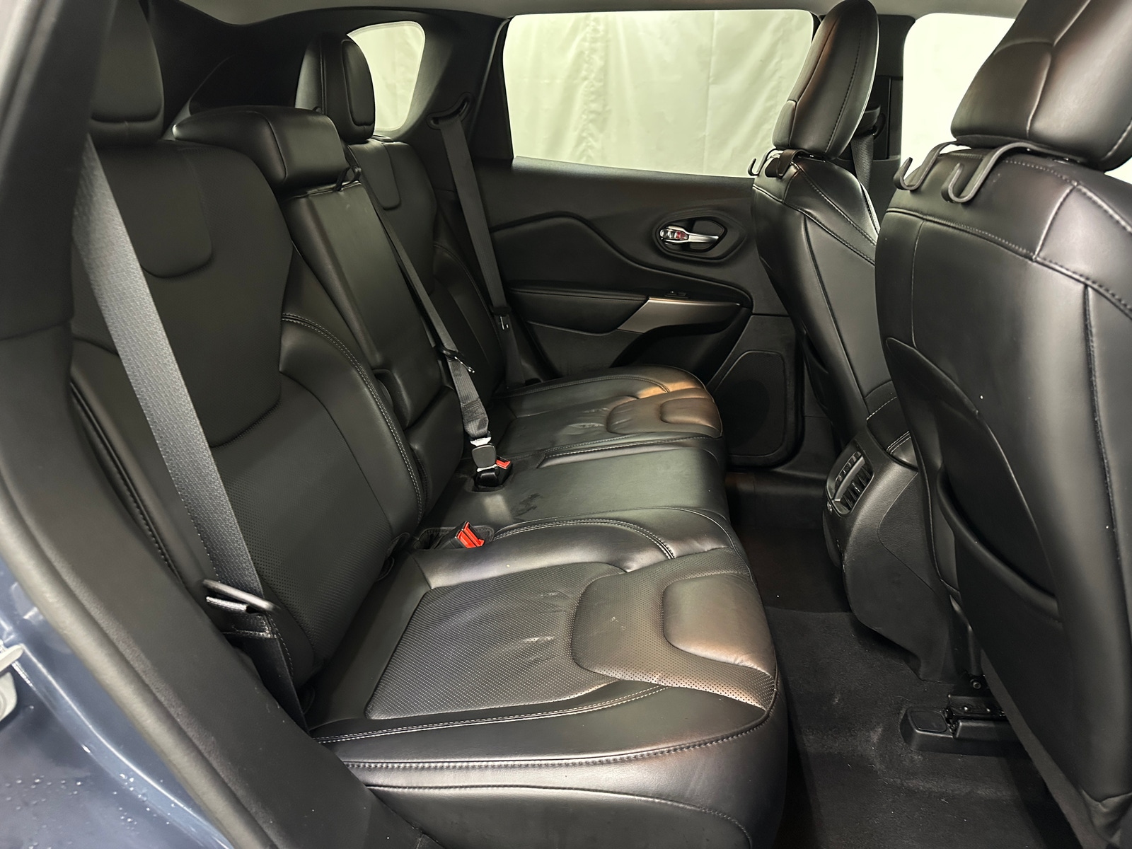 Thumbnail: 2021 Jeep Cherokee - 5