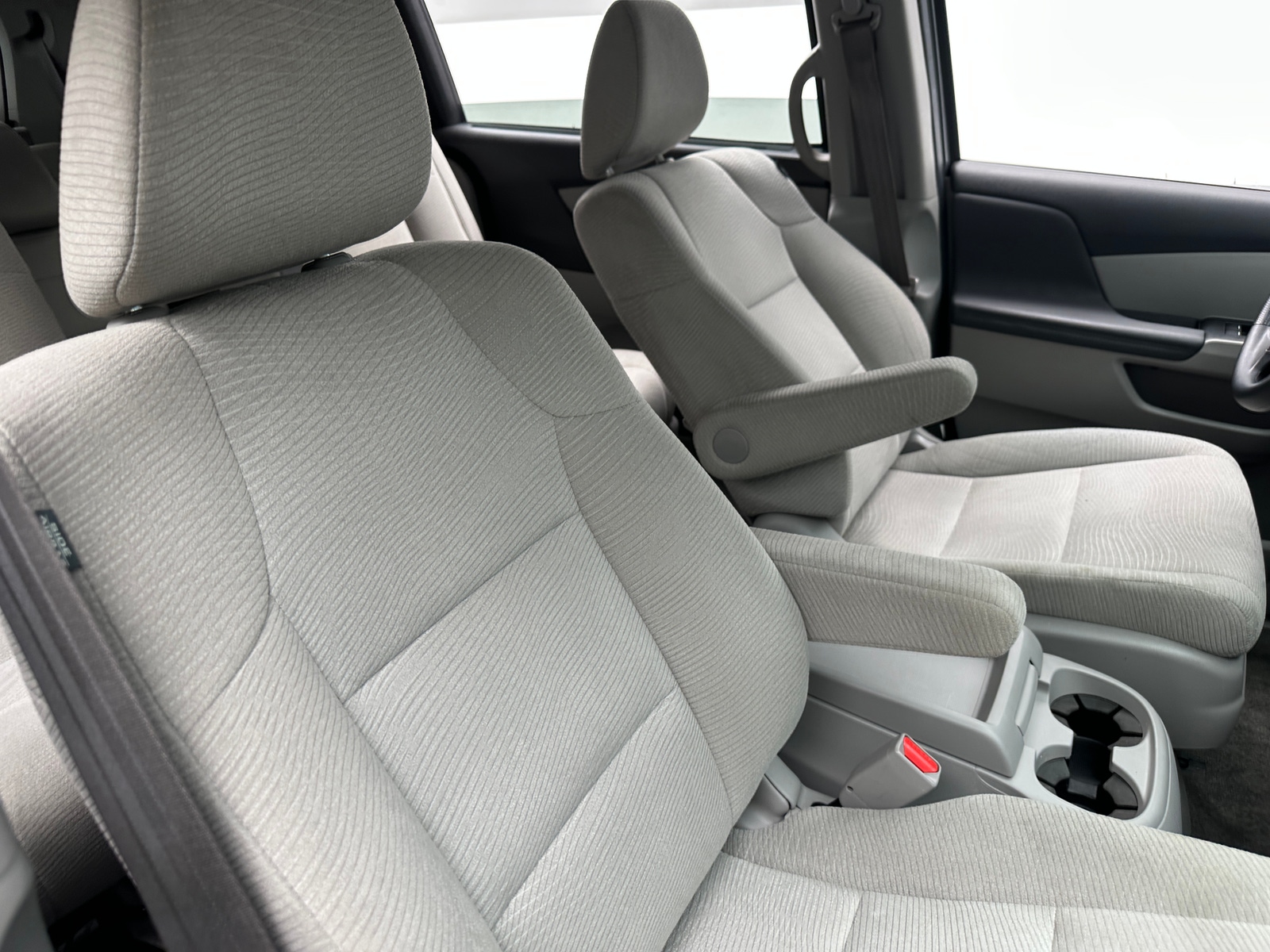 Thumbnail: 2013 Honda Odyssey - 2