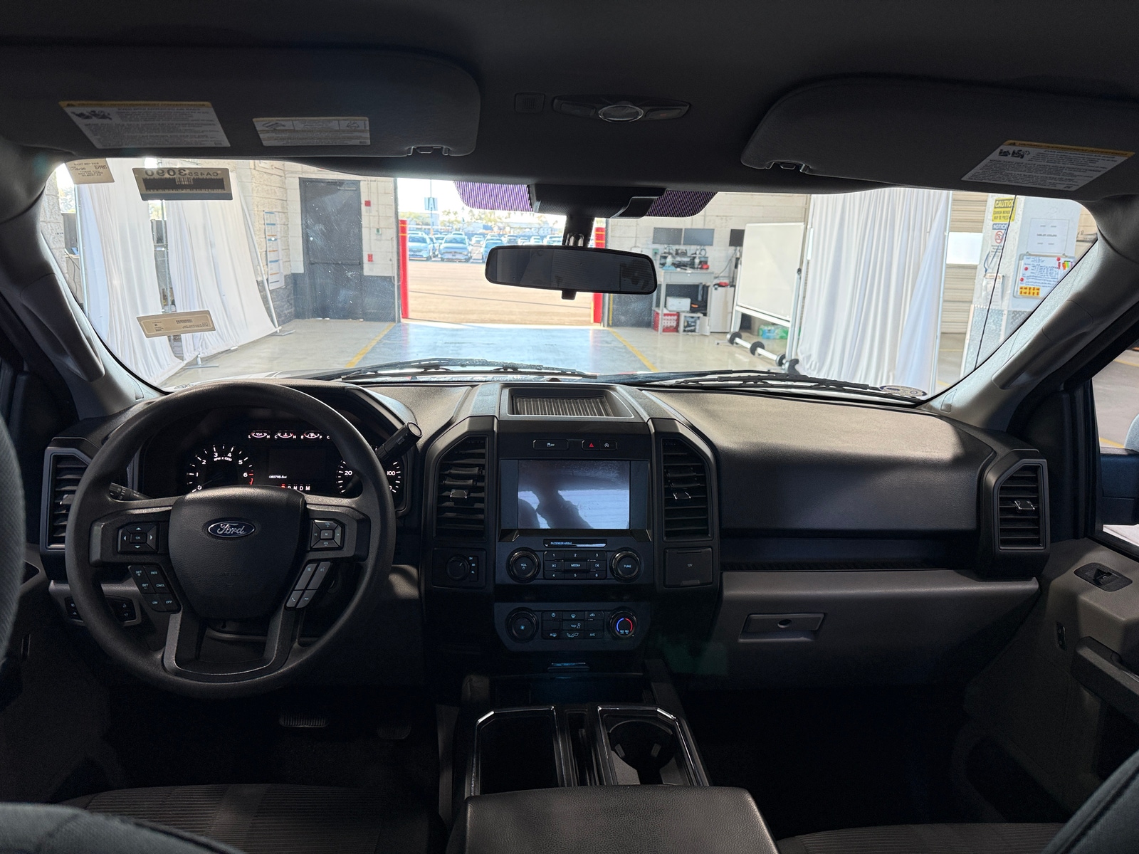 Thumbnail: 2020 Ford Econoline - 3