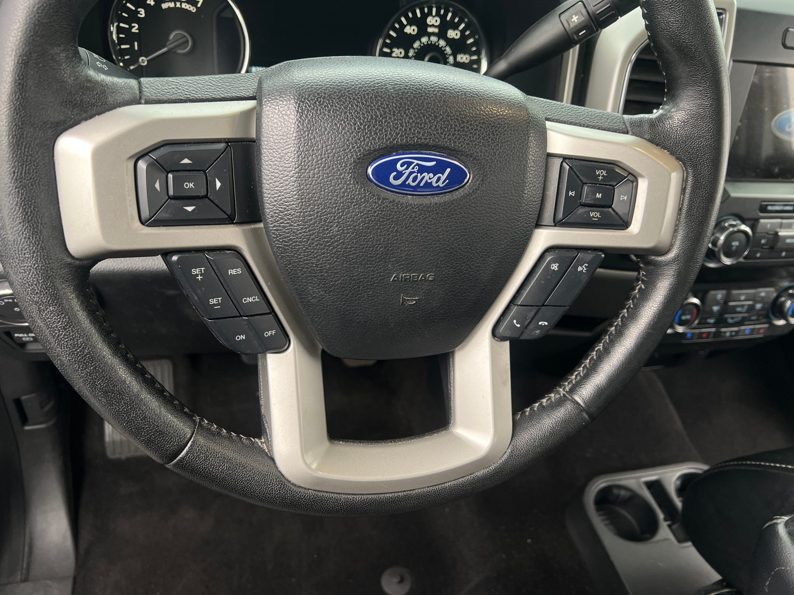 Thumbnail: 2019 Ford Econoline - 4