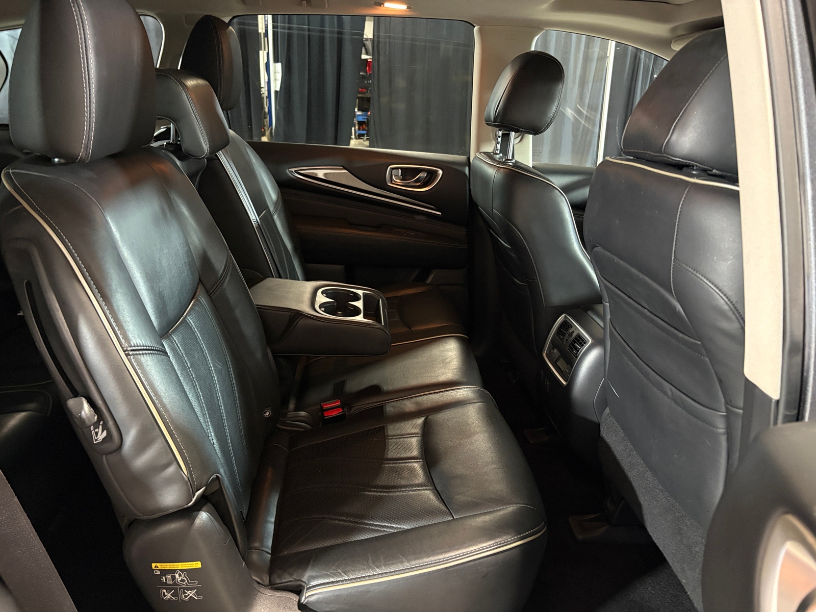 Thumbnail: 2017 INFINITI QX60 - 5