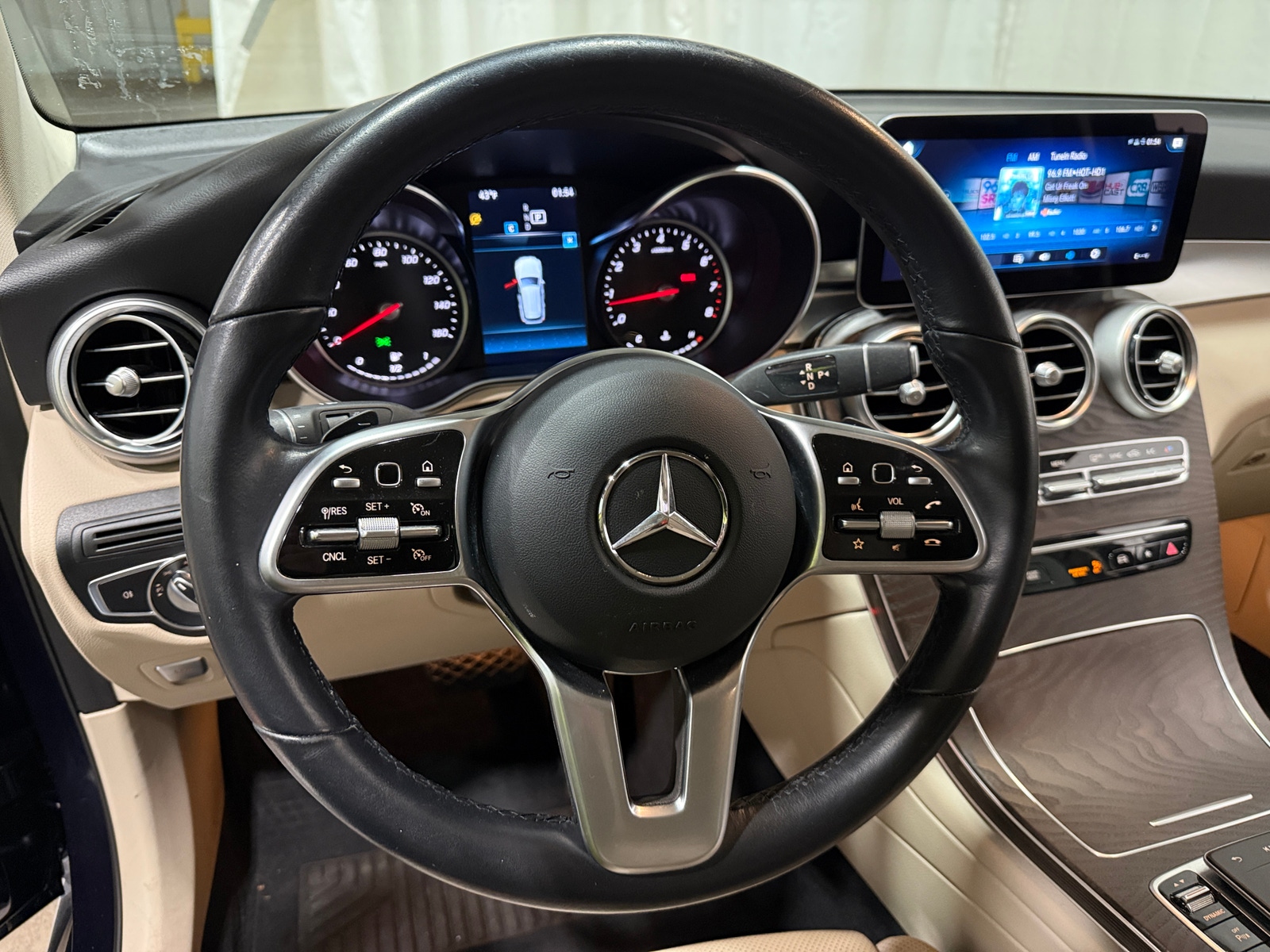Thumbnail: 2021 Mercedes-Benz GLC - 4