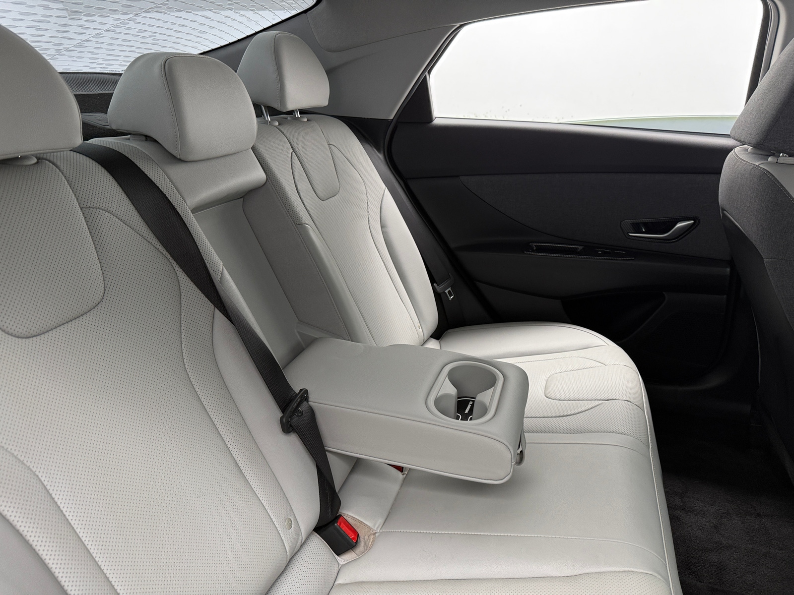 Thumbnail: 2022 Hyundai Elantra - 5