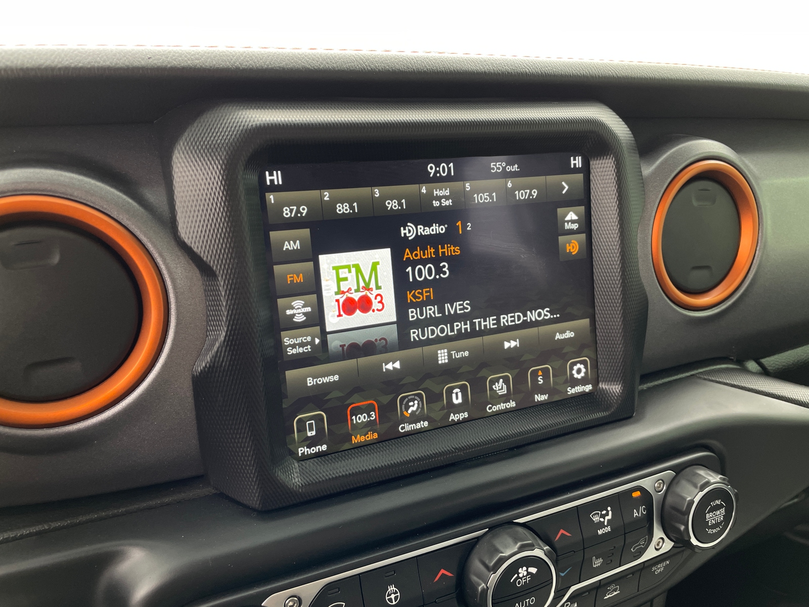 Thumbnail: 2020 Jeep Gladiator - 4