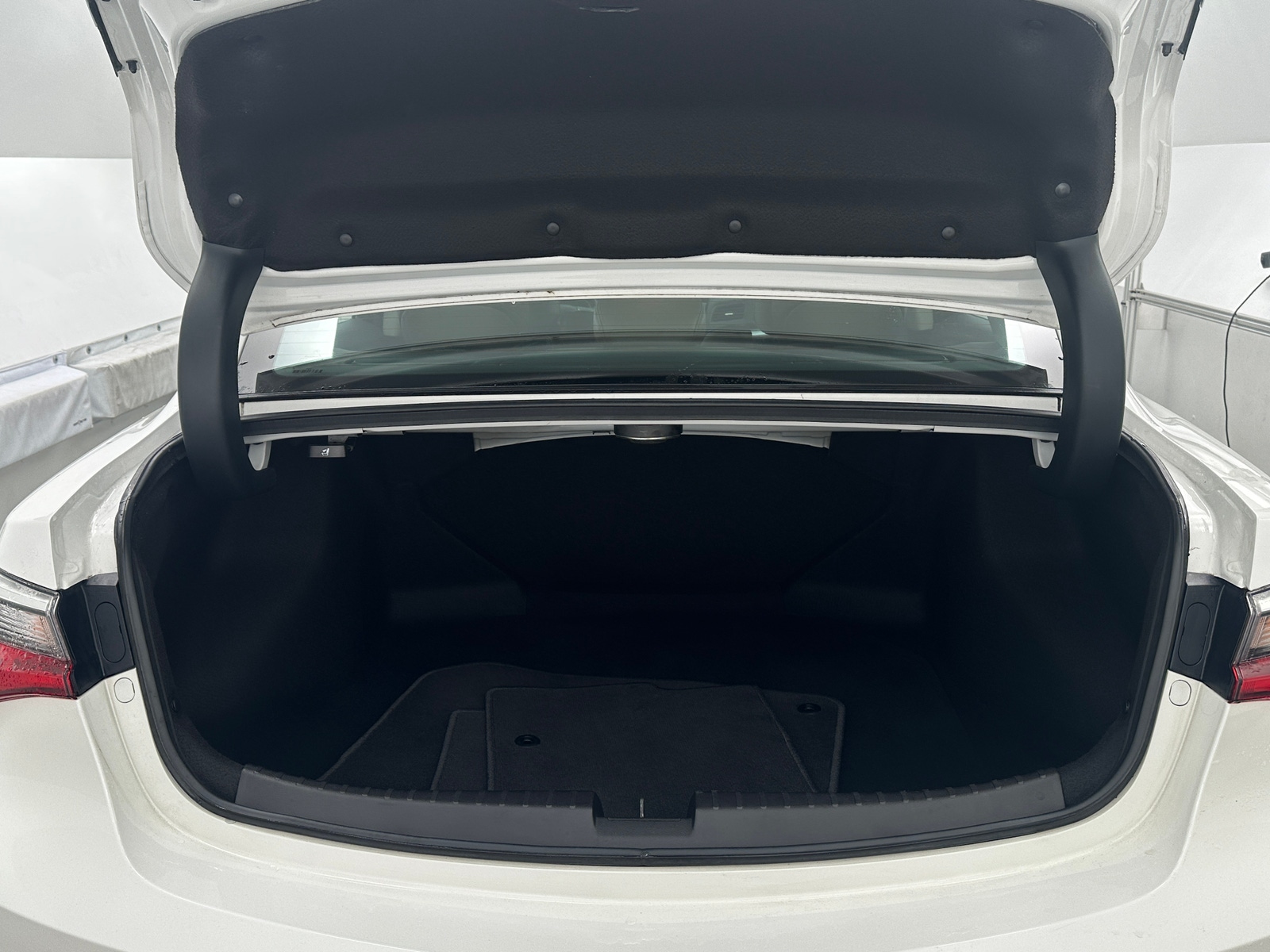 Thumbnail: 2021 Acura ILX - 6