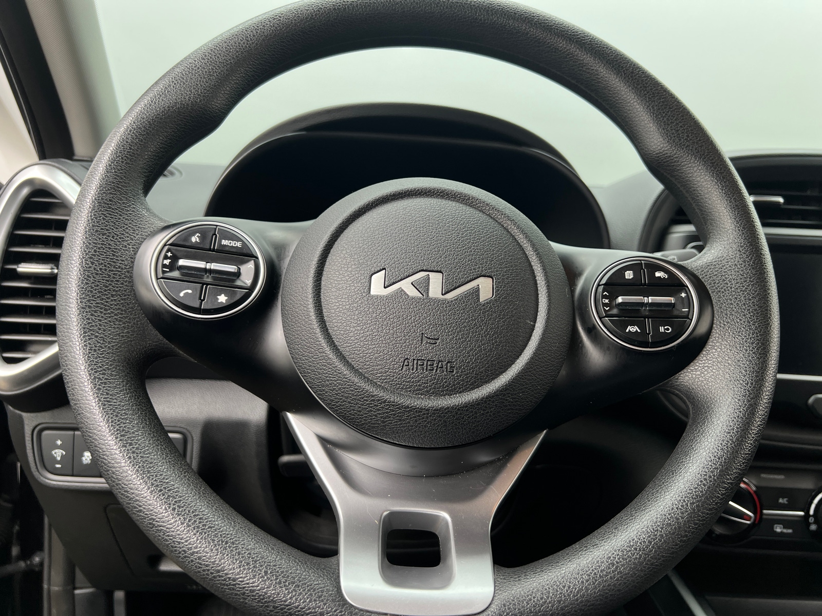 Thumbnail: 2024 Kia Soul - 5