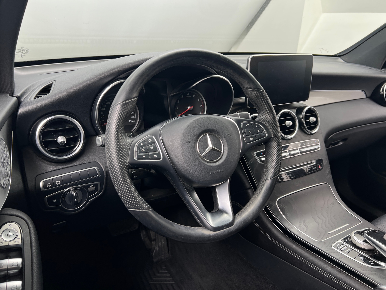 Thumbnail: 2019 Mercedes-Benz GLC - 4