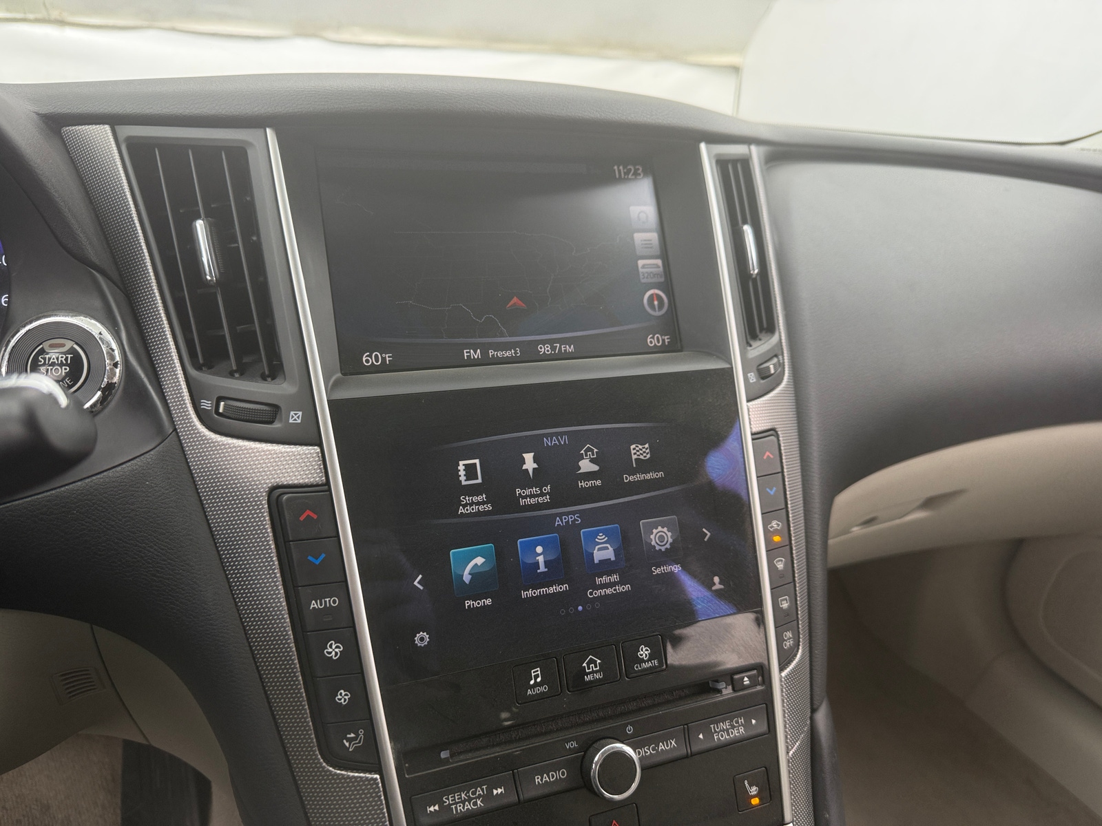 Thumbnail: 2015 INFINITI Q50 - 3