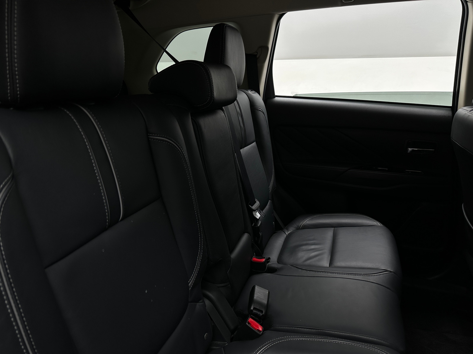 Thumbnail: 2018 Mitsubishi Outlander - 5