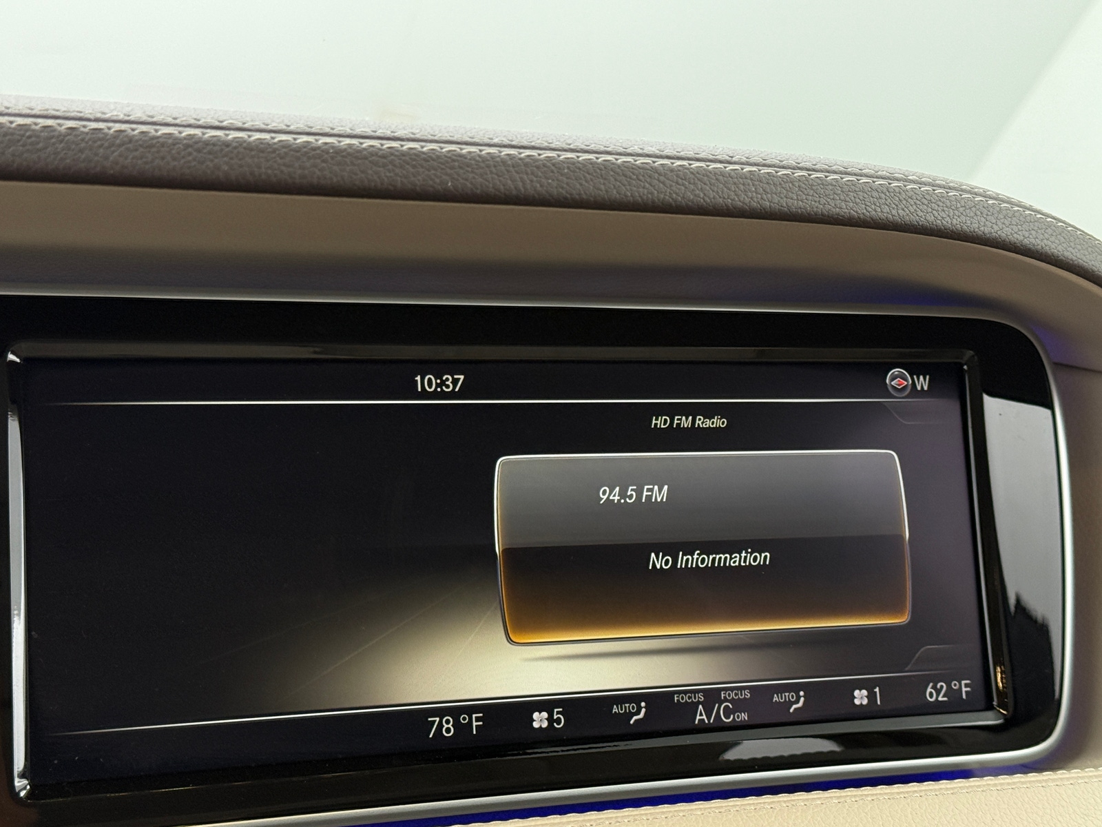 Thumbnail: 2014 Mercedes-Benz S-Class - 3