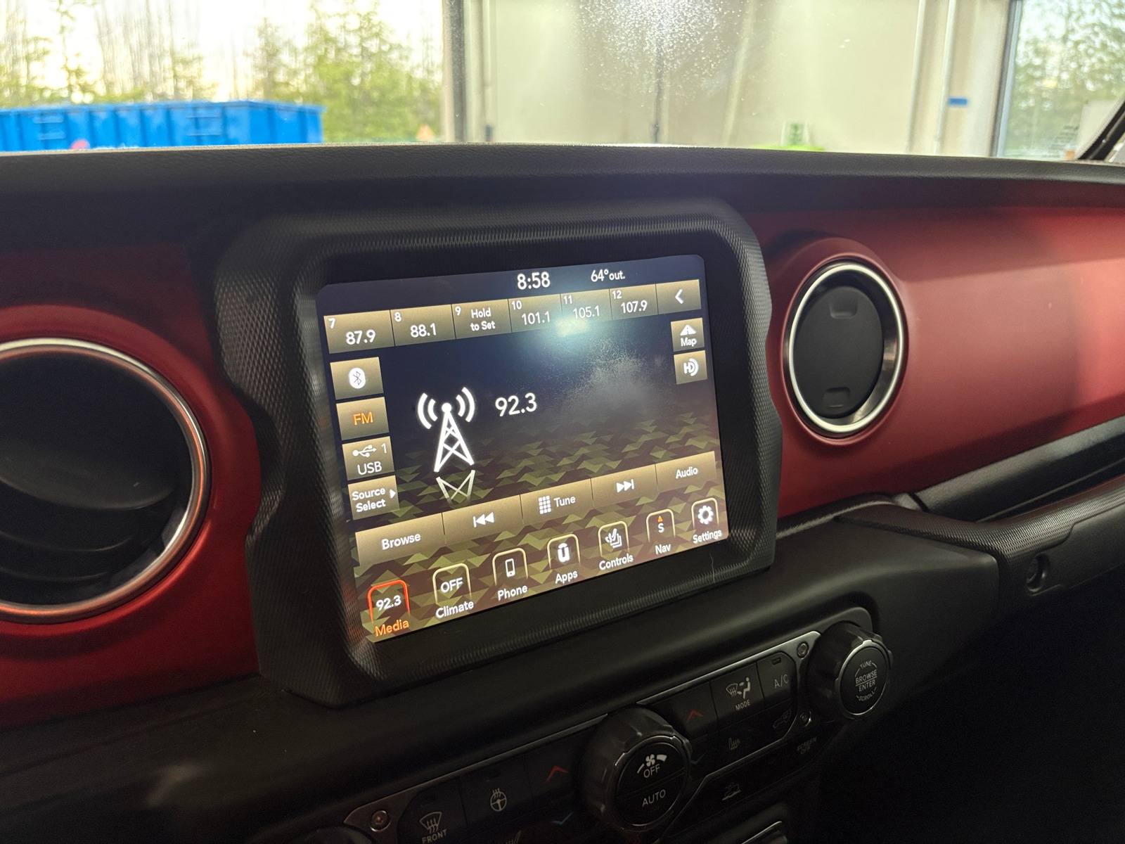 Thumbnail: 2020 Jeep Gladiator - 4