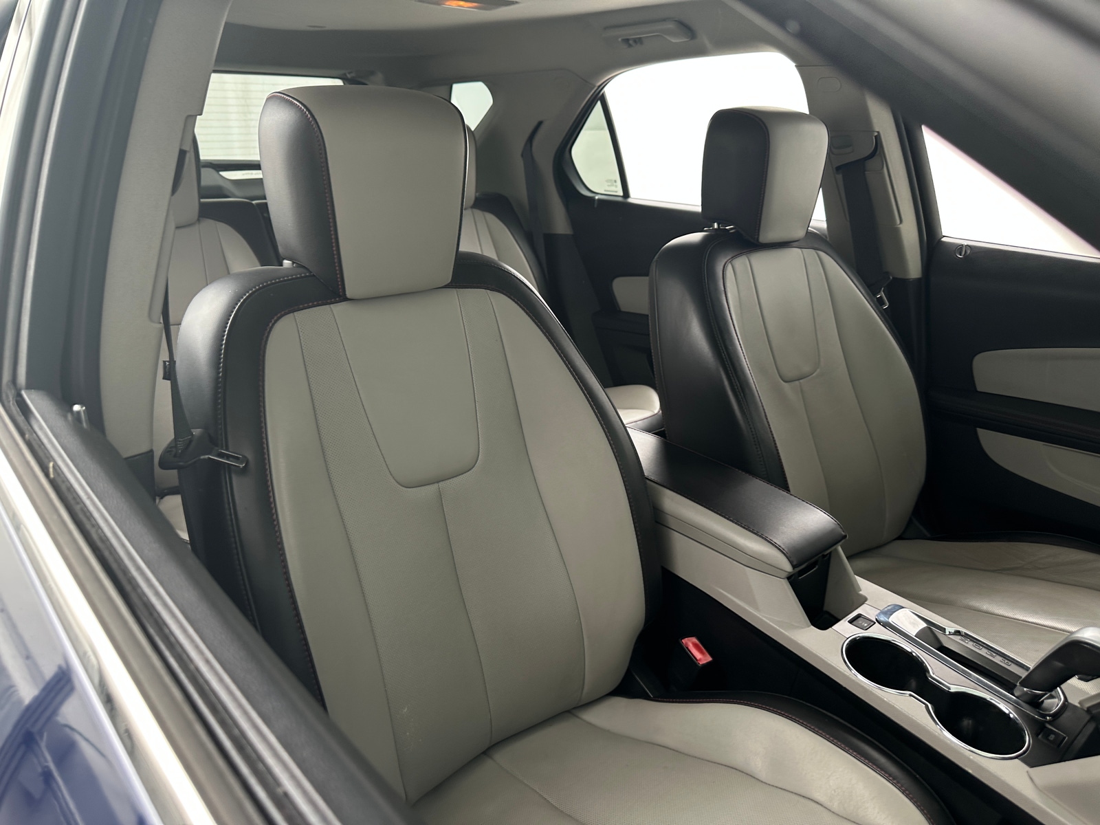 Thumbnail: 2010 Chevrolet Equinox - 2