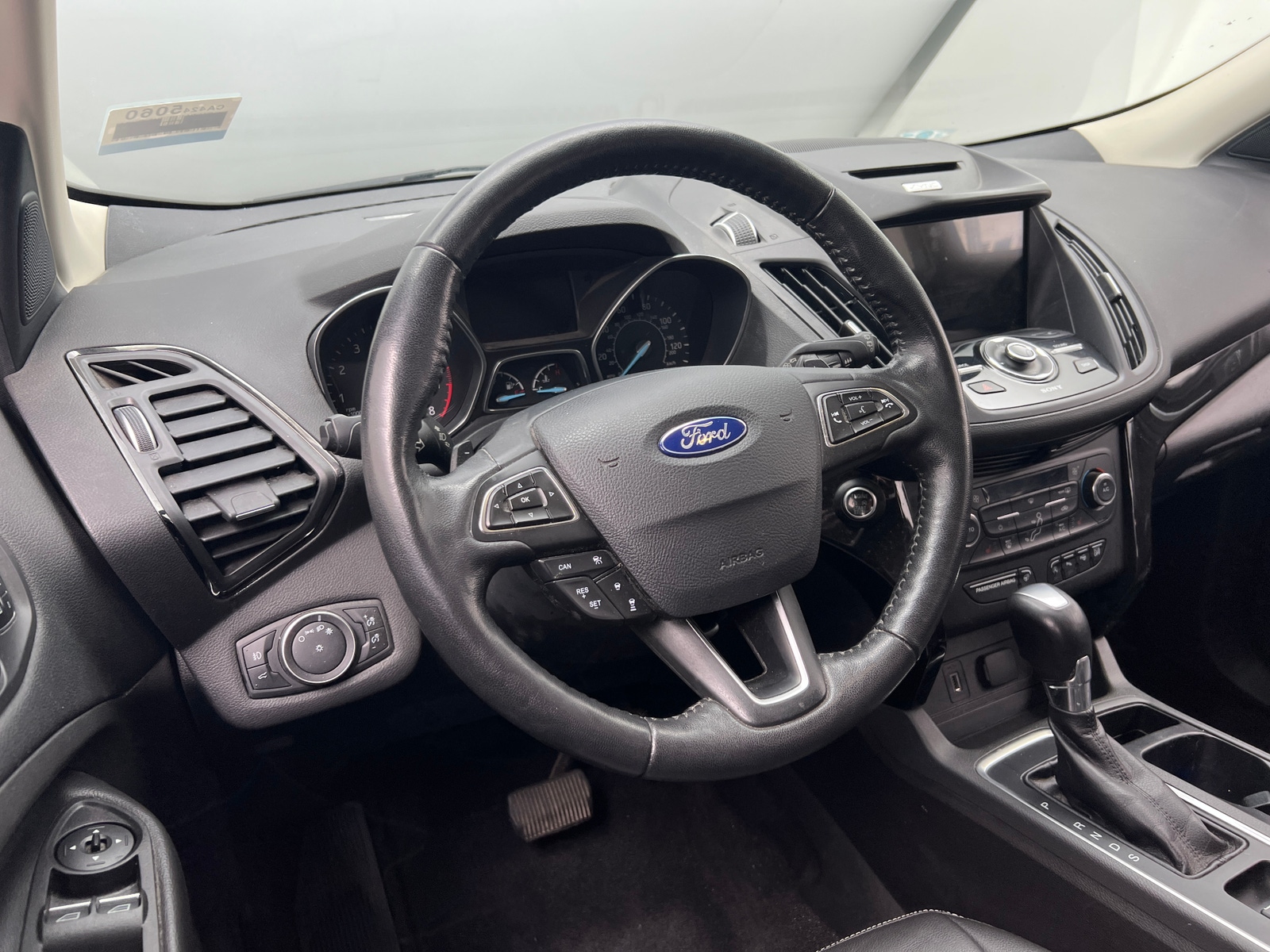 Thumbnail: 2017 Ford Escape - 4