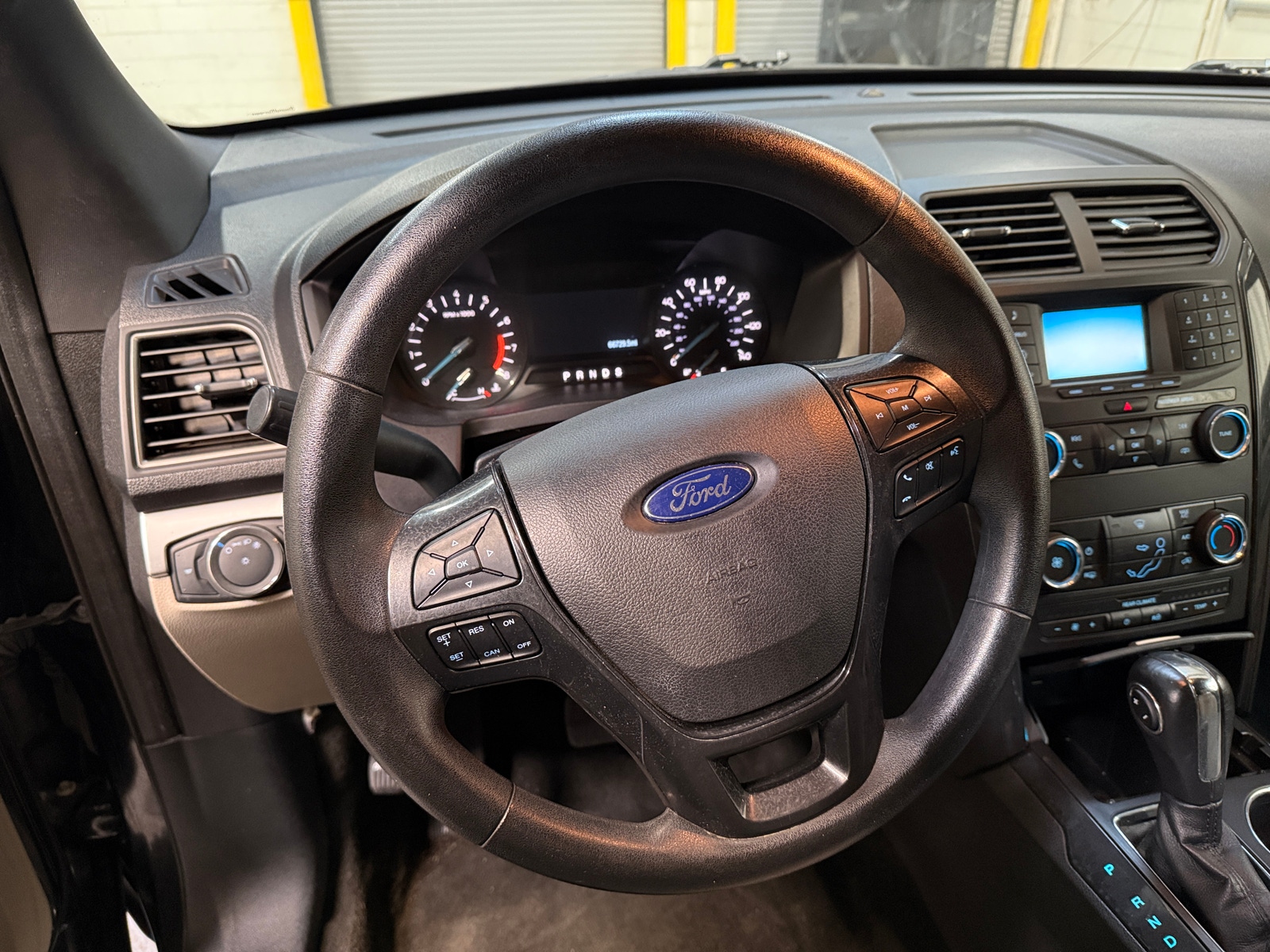 Thumbnail: 2018 Ford Explorer - 5