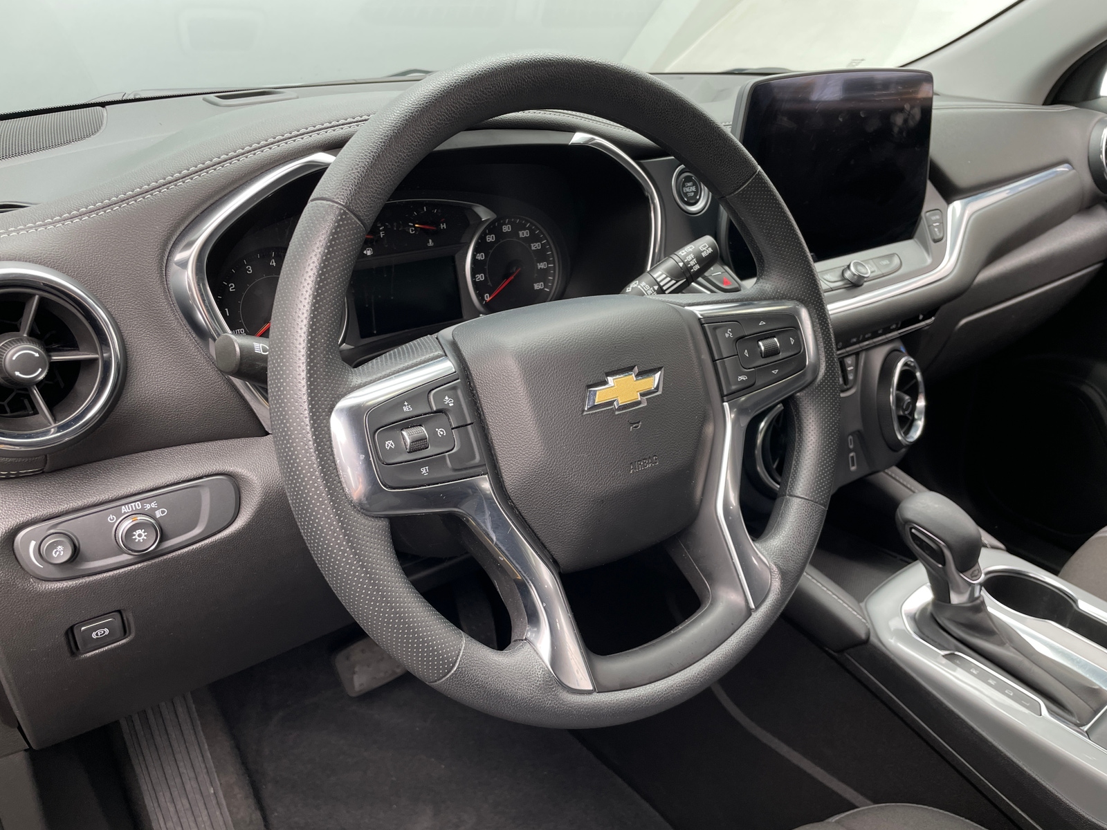 Thumbnail: 2025 Chevrolet Blazer - 5