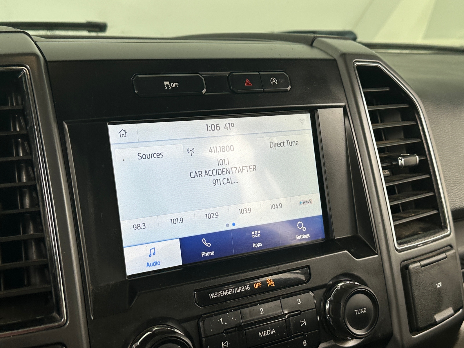 Thumbnail: 2020 Ford Econoline - 4