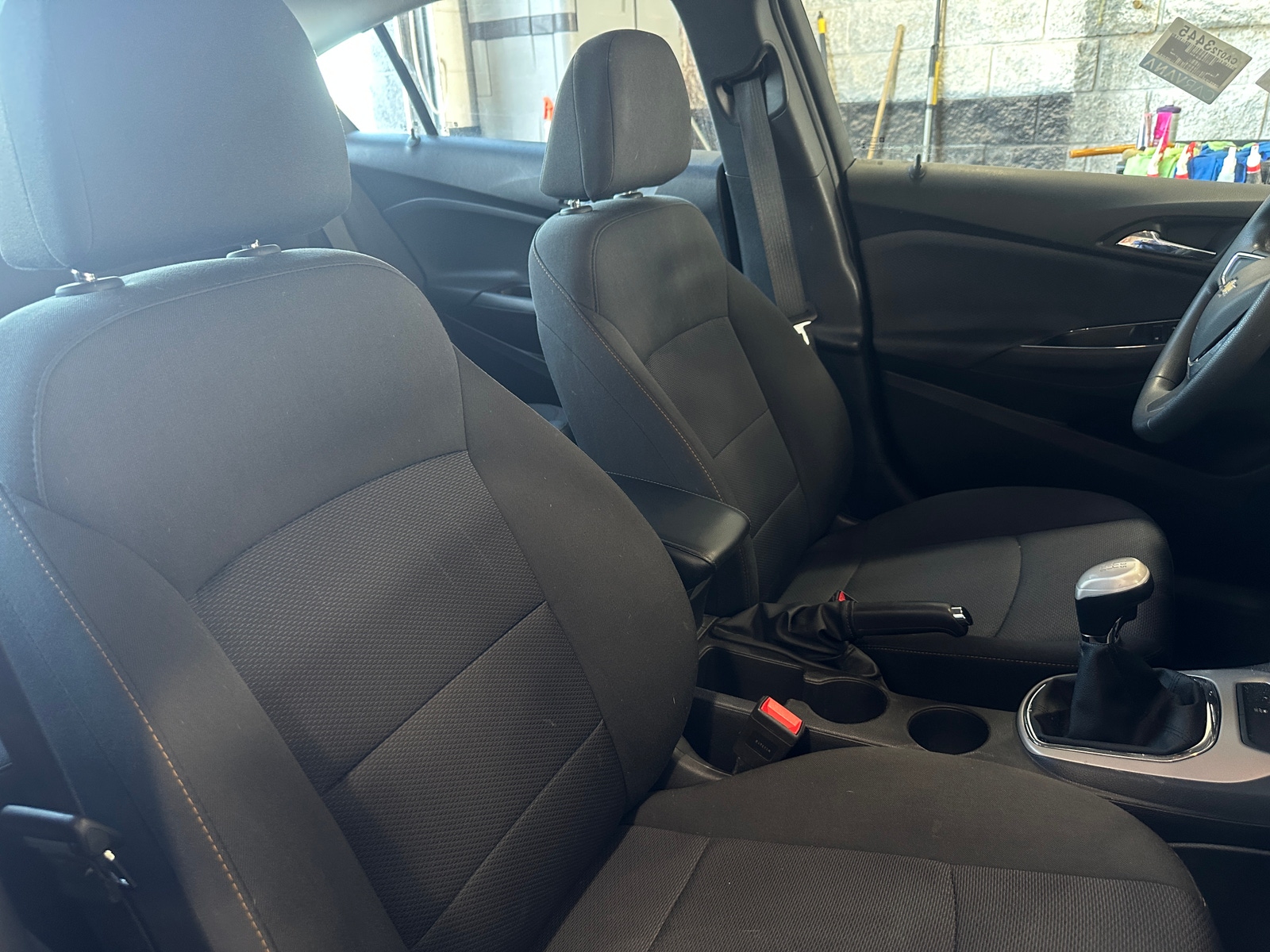 Thumbnail: 2018 Chevrolet Cruze - 2