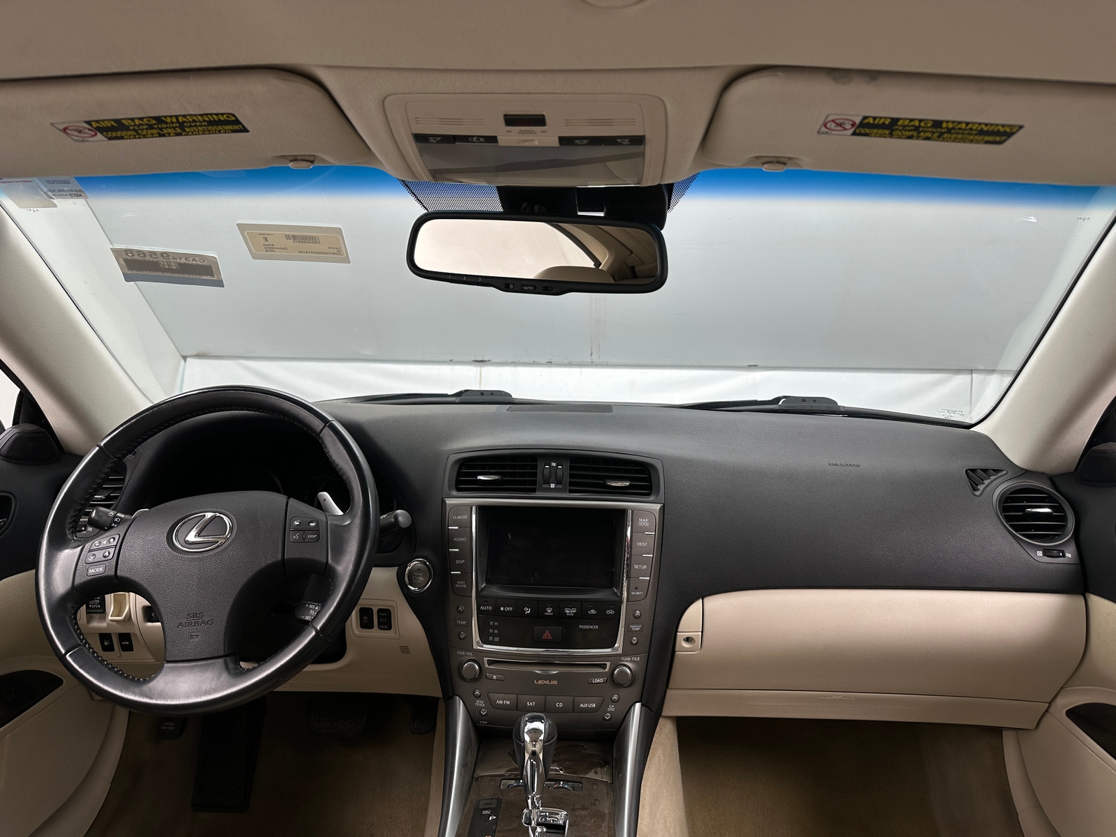 Thumbnail: 2010 Lexus IS - 2