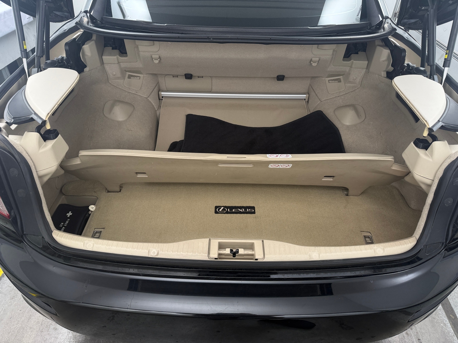 Thumbnail: 2010 Lexus IS - 6