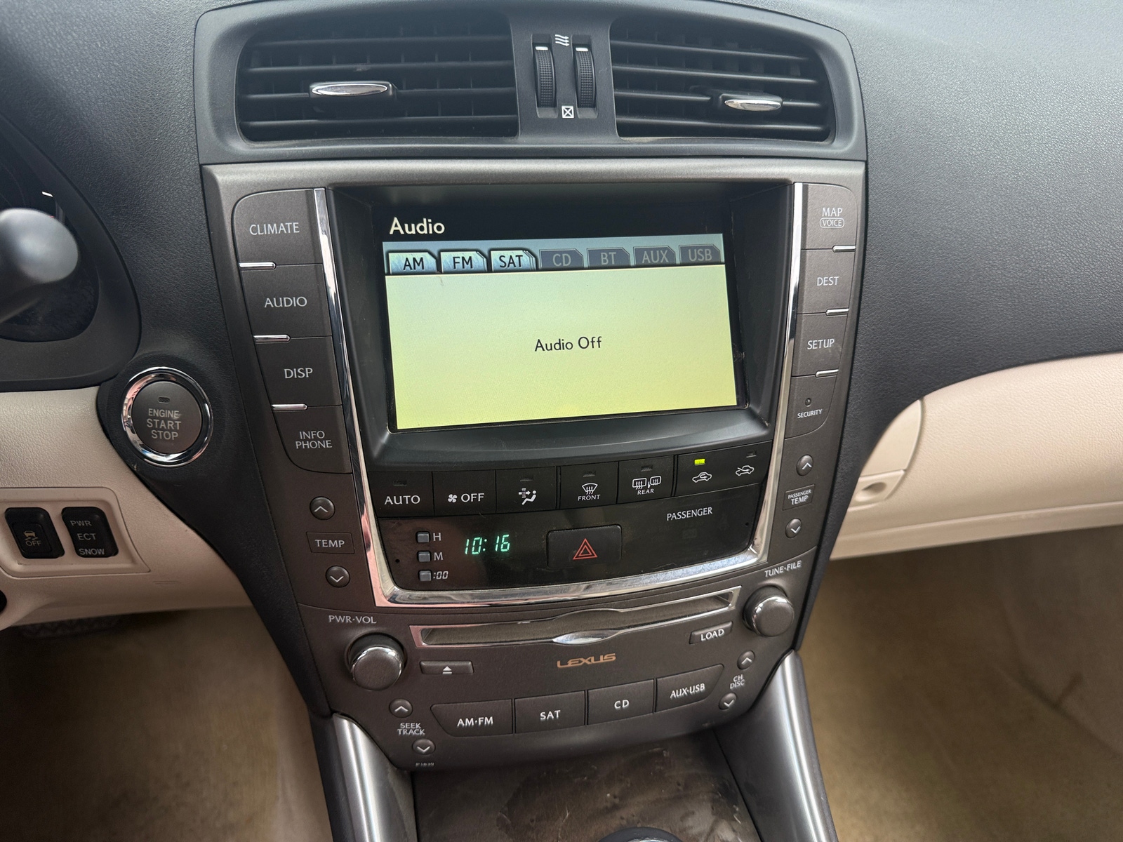 Thumbnail: 2010 Lexus IS - 3