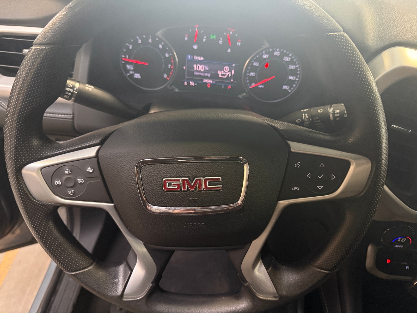 Thumbnail: 2023 GMC Acadia - 5