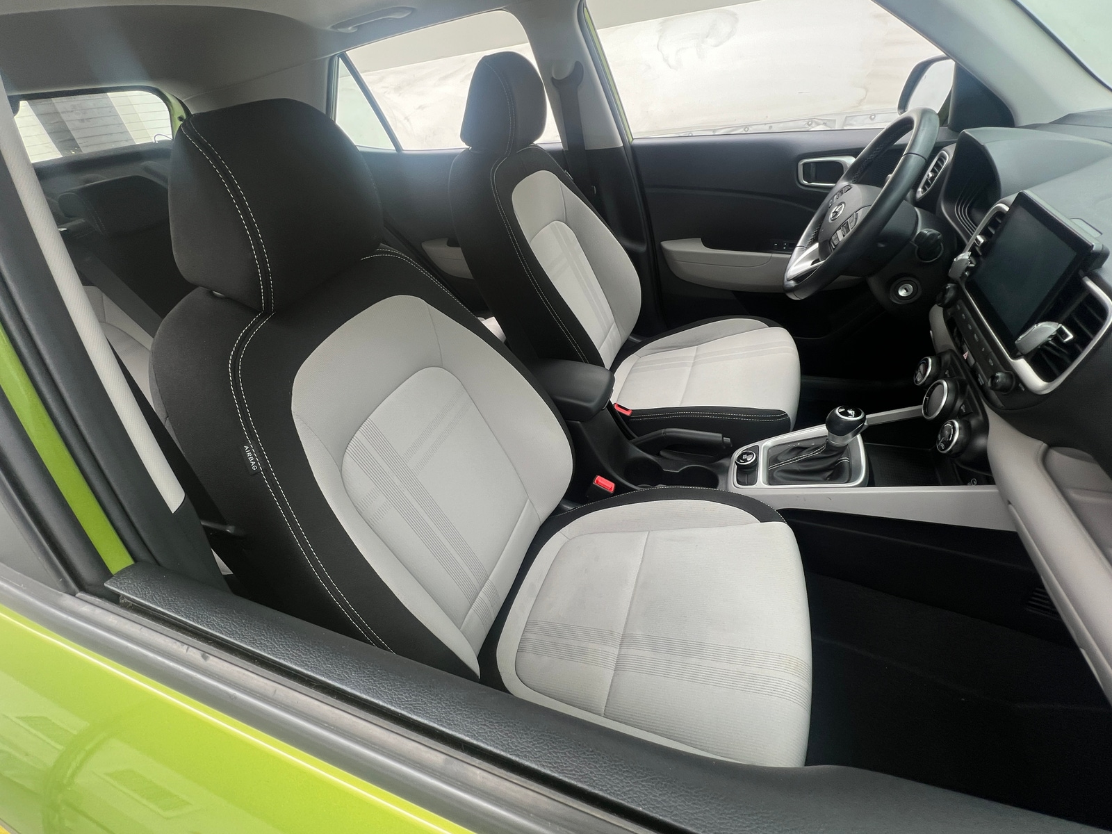 Thumbnail: 2023 Hyundai Venue - 2