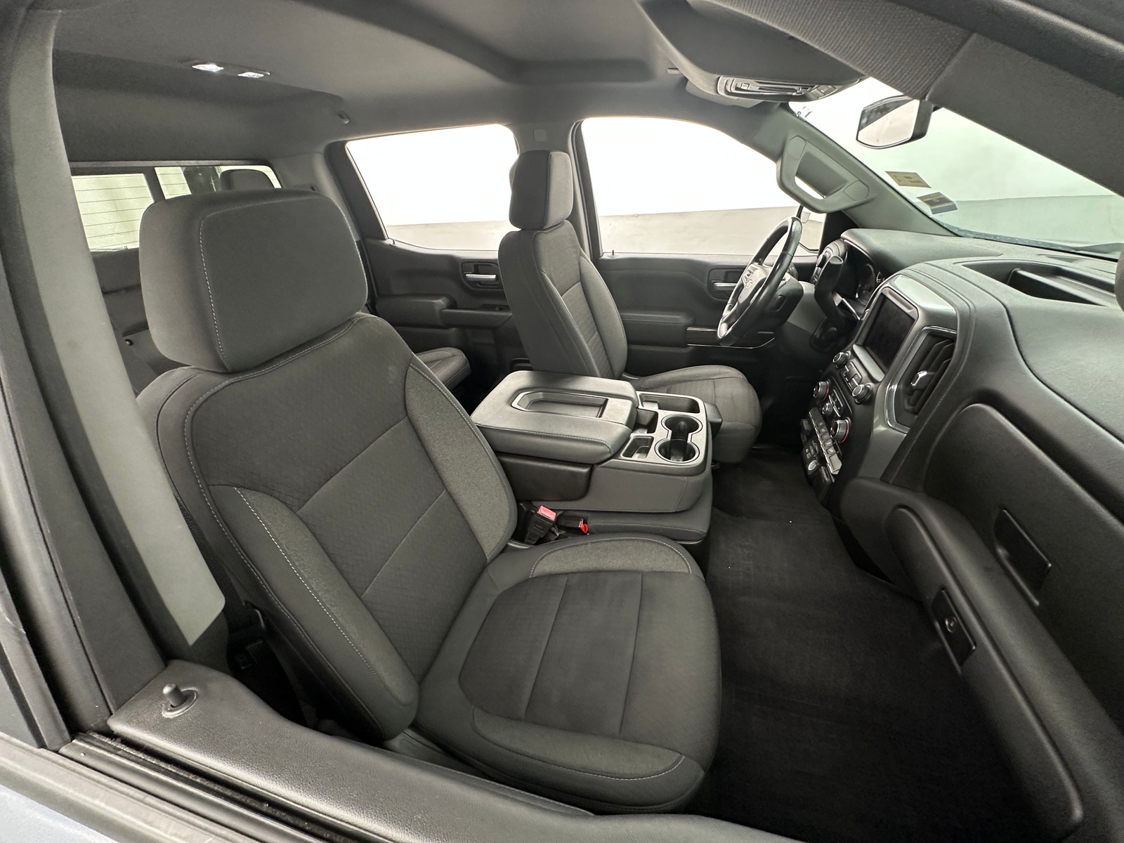 Thumbnail: 2020 Chevrolet Silverado 1500 - 2